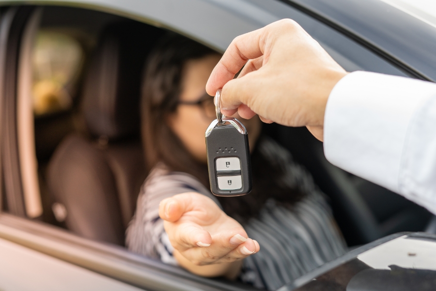 Car Rental at Al Maktoum Airport: A Guide to Exploring Dubai