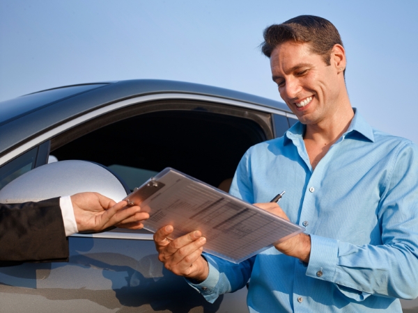 Do You Need a Rental Car in Sharjah? A Tourist’s Guide